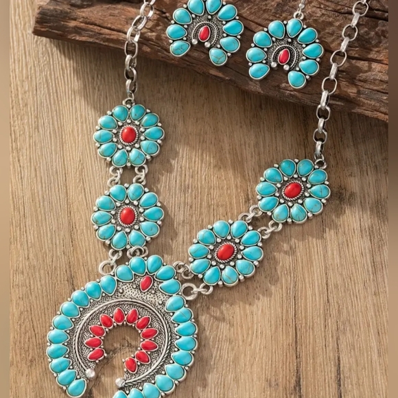 2/$40 New Bohemian Style Vintage Western Horseshoe Turquoise Necklace EarringSet - Picture 2 of 3